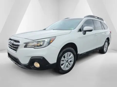 Another view of 2018 Subaru Outback 2.5i Premium for sale in Logan, OH at Hocking Valley Motors