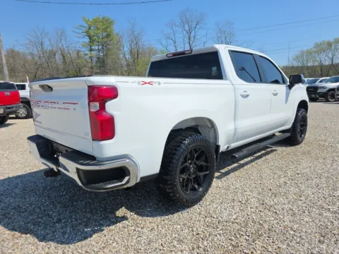 More photos of 2021 Chevrolet Silverado 1500 LT at Hocking Valley Motors, OH