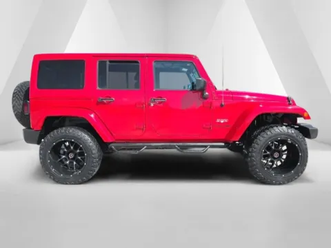 More photos of 2018 Jeep Wrangler JK Unlimited Sahara at Hocking Valley Motors, OH