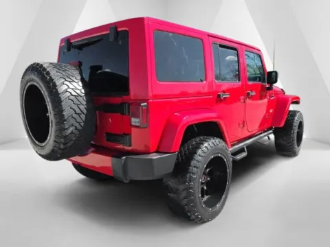 More photos of 2018 Jeep Wrangler JK Unlimited Sahara at Hocking Valley Motors, OH