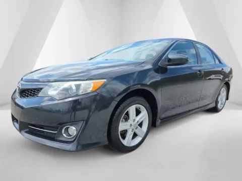 Another view of 2014 Toyota Camry SE for sale in Logan, OH at Hocking Valley Motors