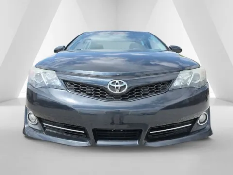 Photos of 2014 Toyota Camry SE for sale in Logan, OH at Hocking Valley Motors