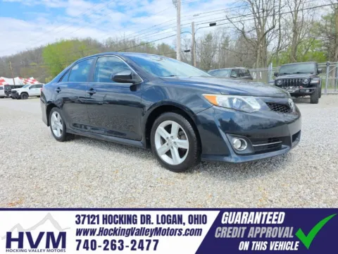 Gray 2014 Toyota Camry SE for sale in Logan, OH