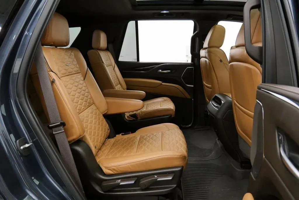 2021 Cadillac Escalade Premium Luxury - Photo 19