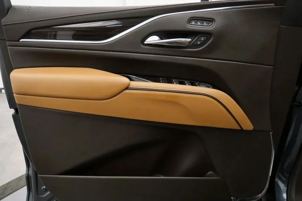 2021 Cadillac Escalade Premium Luxury - Photo 13
