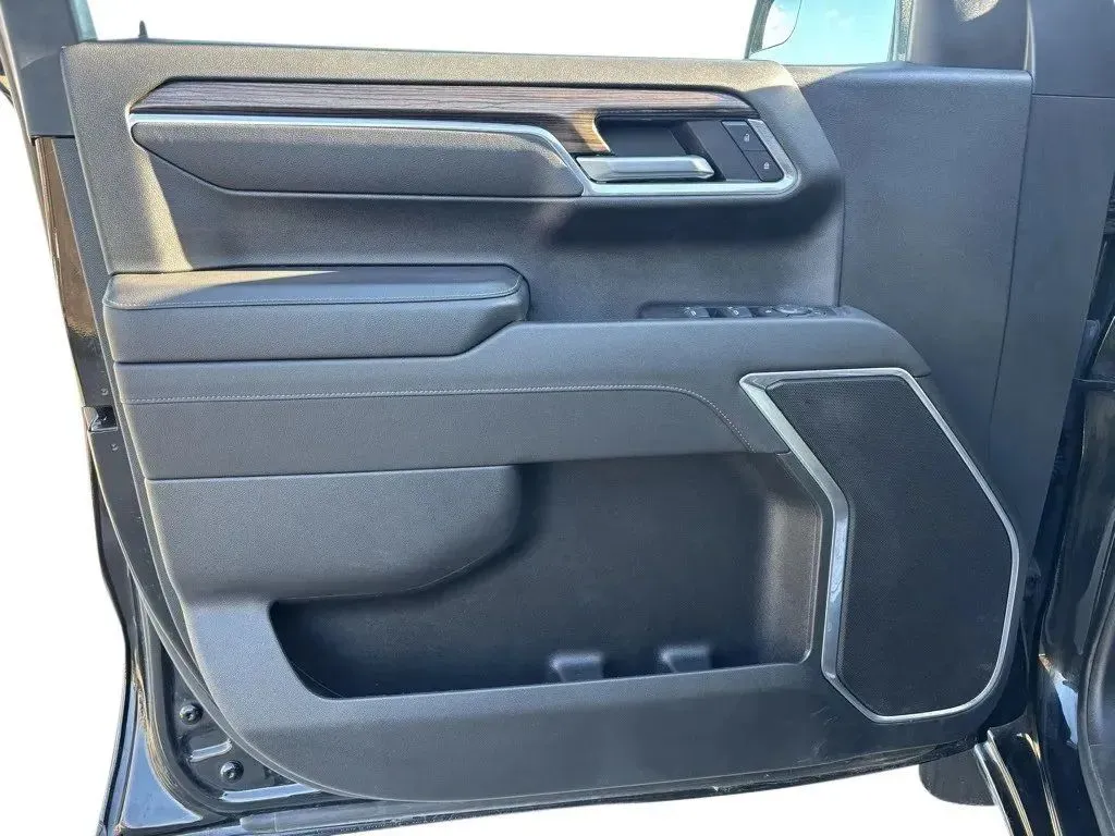 2022 Chevrolet Silverado 1500 RST - Photo 18
