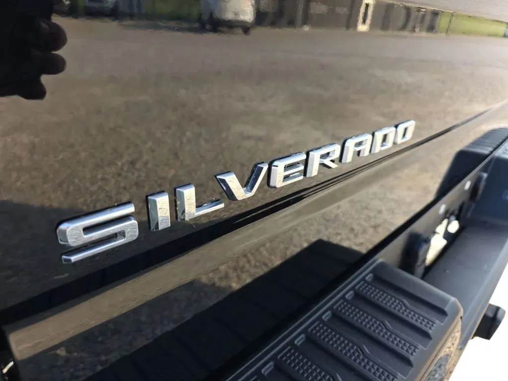 2022 Chevrolet Silverado 1500 RST - Photo 9