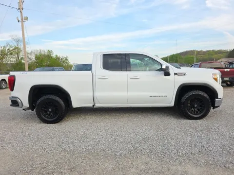 More photos of 2021 GMC Sierra 1500 SLE at Hocking Valley Motors, OH