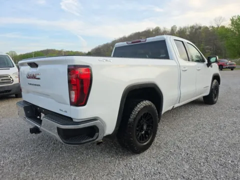 More photos of 2021 GMC Sierra 1500 SLE at Hocking Valley Motors, OH