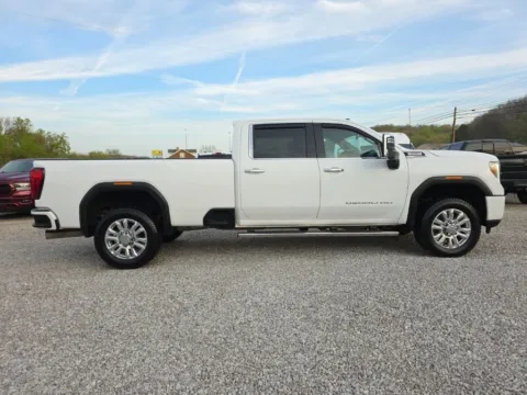 More photos of 2021 GMC Sierra 2500HD Denali at Hocking Valley Motors, OH