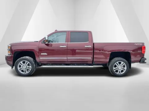 More photos of 2017 Chevrolet Silverado 2500HD High Country at Hocking Valley Motors, OH