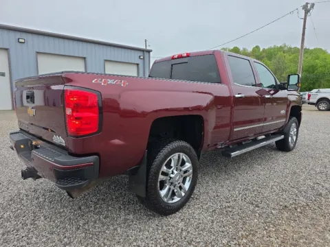 More photos of 2017 Chevrolet Silverado 2500HD High Country at Hocking Valley Motors, OH