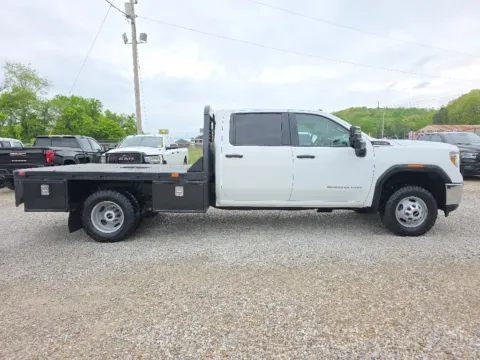 More photos of 2023 GMC Sierra 3500HD Pro at Hocking Valley Motors, OH