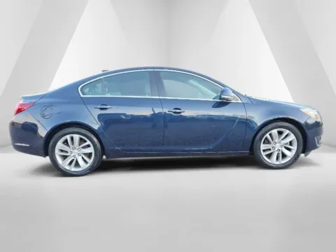 More photos of 2016 Buick Regal Premium II at Hocking Valley Motors, OH