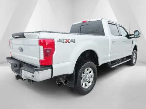 More photos of 2017 Ford F-350SD Lariat at Hocking Valley Motors, OH