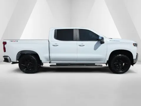 More photos of 2021 Chevrolet Silverado 1500 LT at Hocking Valley Motors, OH