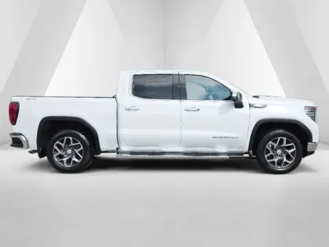 More photos of 2023 GMC Sierra 1500 SLT at Hocking Valley Motors, OH