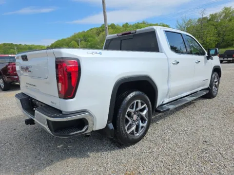 More photos of 2023 GMC Sierra 1500 SLT at Hocking Valley Motors, OH