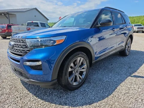 Another view of 2022 Ford Explorer XLT for sale in Logan, OH at Hocking Valley Motors