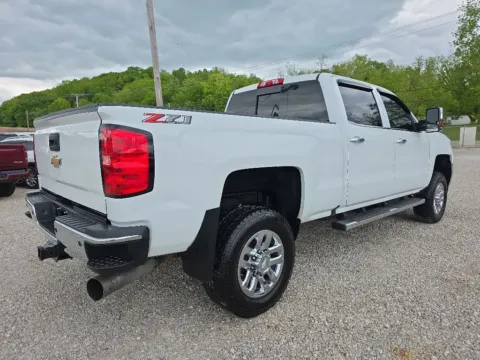 More photos of 2019 Chevrolet Silverado 3500HD LTZ at Hocking Valley Motors, OH
