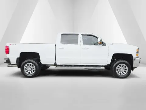More photos of 2019 Chevrolet Silverado 3500HD LTZ at Hocking Valley Motors, OH