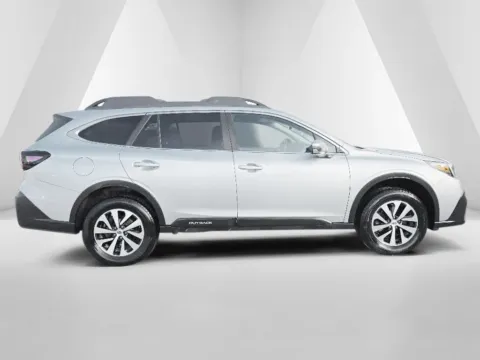 More photos of 2021 Subaru Outback Premium at Hocking Valley Motors, OH
