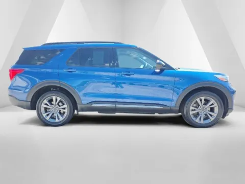 More photos of 2022 Ford Explorer XLT at Hocking Valley Motors, OH