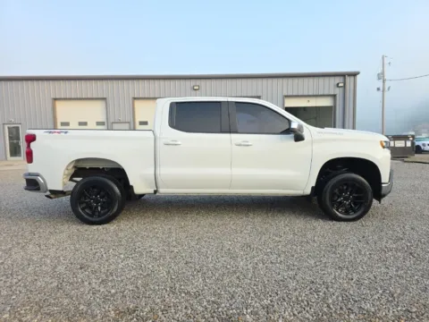 More photos of 2021 Chevrolet Silverado 1500 LT at Hocking Valley Motors, OH