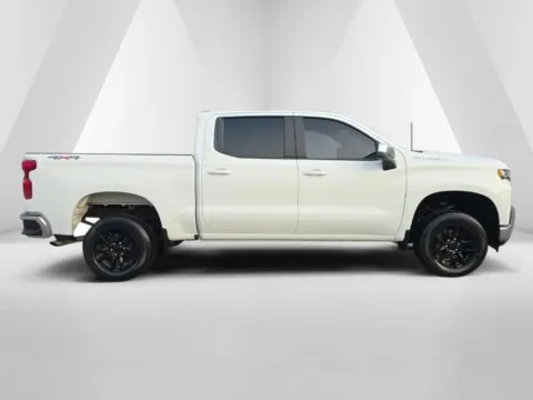 More photos of 2021 Chevrolet Silverado 1500 LT at Hocking Valley Motors, OH