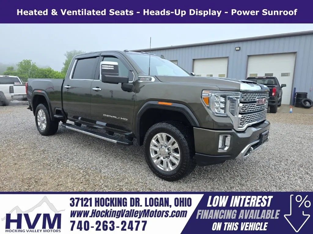 2023 GMC Sierra Denali 4WD Crew Cab Standard Box SRW's photo