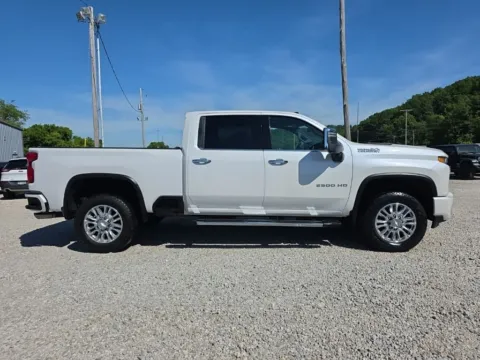 More photos of 2020 Chevrolet Silverado 2500HD High Country at Hocking Valley Motors, OH