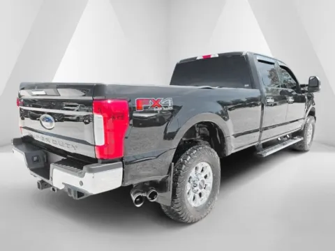 More photos of 2019 Ford F-250SD XLT at Hocking Valley Motors, OH