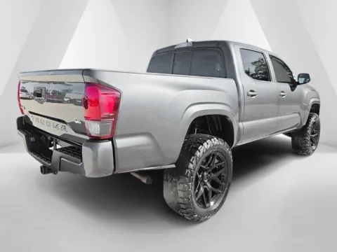More photos of 2020 Toyota Tacoma SR at Hocking Valley Motors, OH