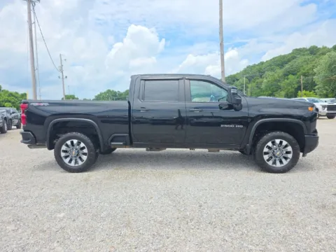 More photos of 2024 Chevrolet Silverado 2500HD Custom at Hocking Valley Motors, OH