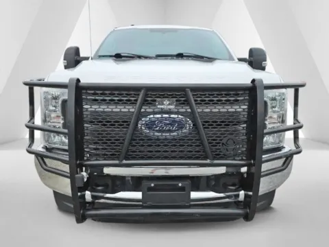 Photos of 2018 Ford F-250SD XL for sale in Logan, OH at Hocking Valley Motors