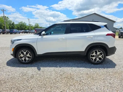 More photos of 2023 Kia Seltos EX at Hocking Valley Motors, OH