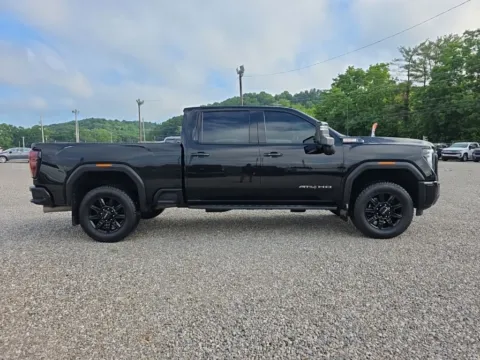More photos of 2024 GMC Sierra 2500HD AT4 at Hocking Valley Motors, OH