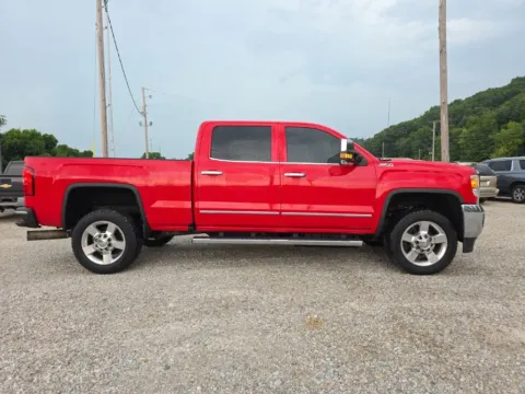 More photos of 2016 GMC Sierra 2500HD SLT at Hocking Valley Motors, OH