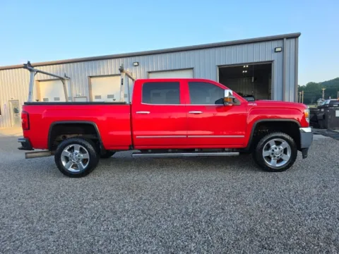 More photos of 2016 GMC Sierra 2500HD SLT at Hocking Valley Motors, OH