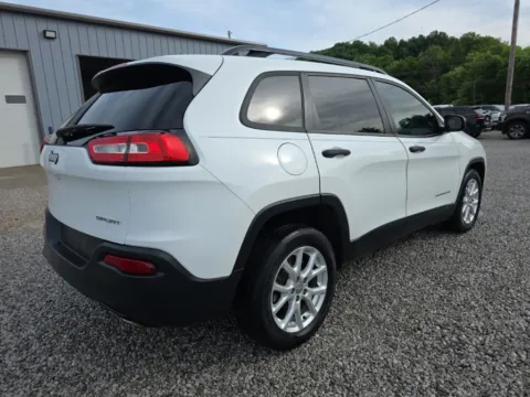 More photos of 2016 Jeep Cherokee Sport at Hocking Valley Motors, OH
