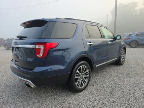 More photos of 2016 Ford Explorer Platinum at Hocking Valley Motors, OH
