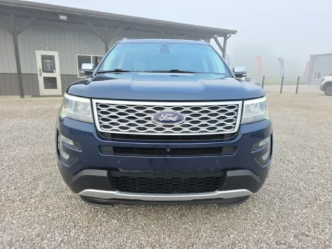 Photos of 2016 Ford Explorer Platinum for sale in Logan, OH at Hocking Valley Motors