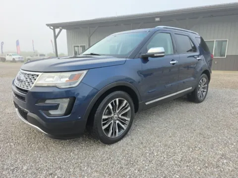 Another view of 2016 Ford Explorer Platinum for sale in Logan, OH at Hocking Valley Motors