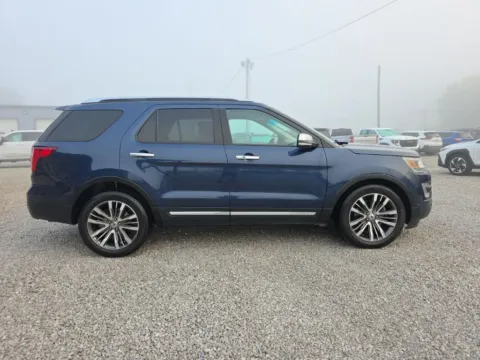 More photos of 2016 Ford Explorer Platinum at Hocking Valley Motors, OH