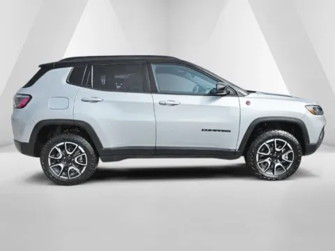 More photos of 2024 Jeep Compass Trailhawk at Hocking Valley Motors, OH
