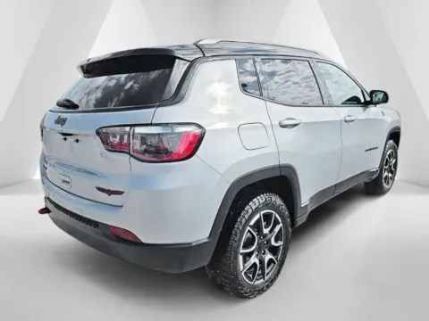 More photos of 2024 Jeep Compass Trailhawk at Hocking Valley Motors, OH
