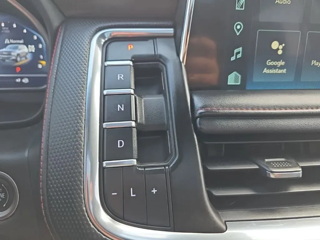 2023 Chevrolet Tahoe RST - Photo 35