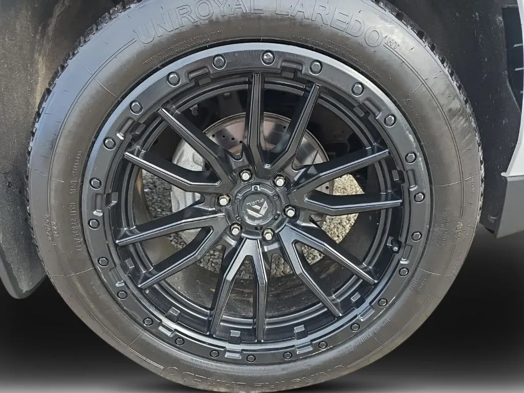 2023 Chevrolet Tahoe RST - Photo 9