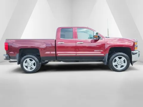 More photos of 2015 Chevrolet Silverado 2500HD LTZ at Hocking Valley Motors, OH