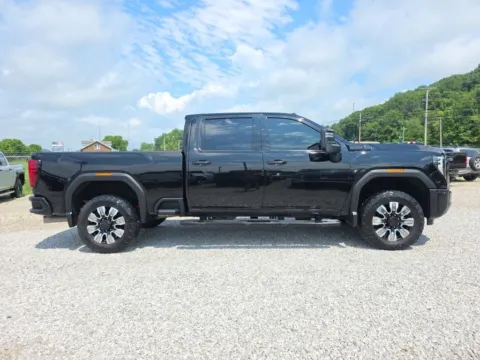More photos of 2024 GMC Sierra 3500HD Denali at Hocking Valley Motors, OH